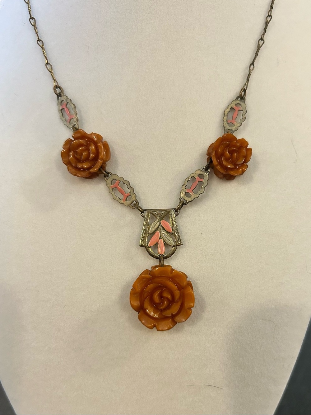 Bakelite Vintage Floral Carved Rose Necklace in Amber